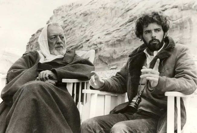 Alec Guinness and George Lucas on set