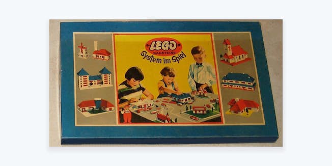 Picture on early LEGO box